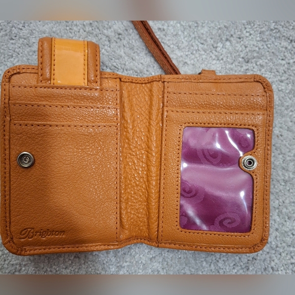 Brighton Vintage Orange Crocodile Pattern Wristlet EUC - Picture 3 of 3